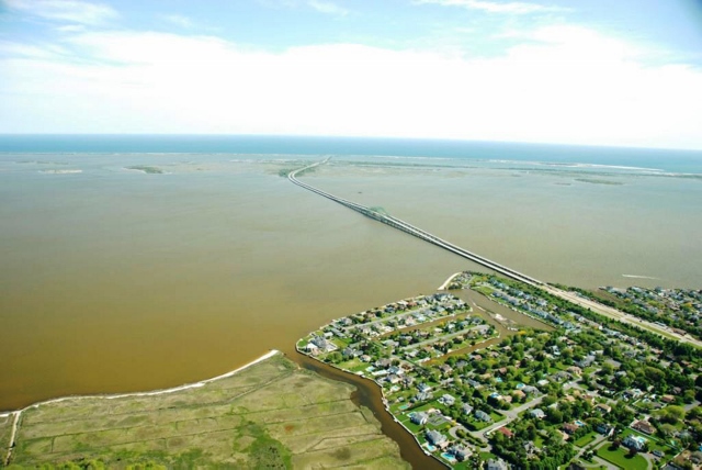 Long Island Brown Tide caused by Nitrogen Pollution